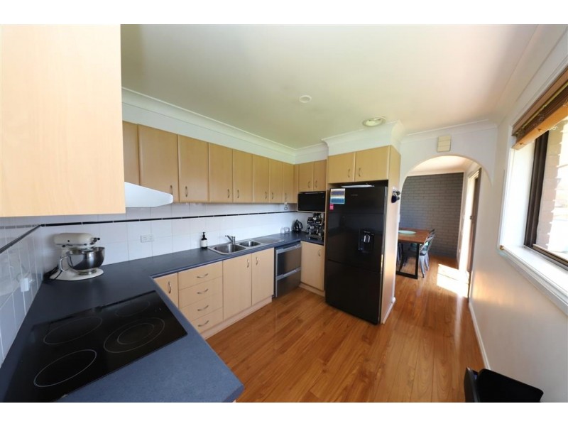 15 Forest street, Tumut NSW 2720