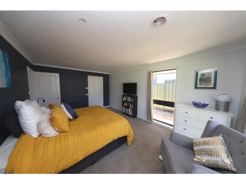 15 Forest street, Tumut NSW 2720