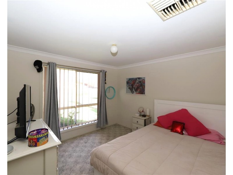 33A Forest Street, Tumut NSW 2720