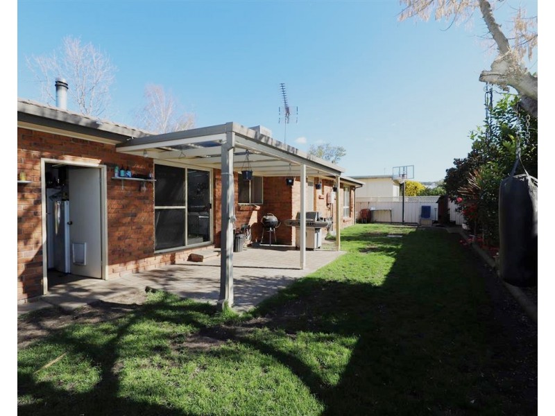 33A Forest Street, Tumut NSW 2720