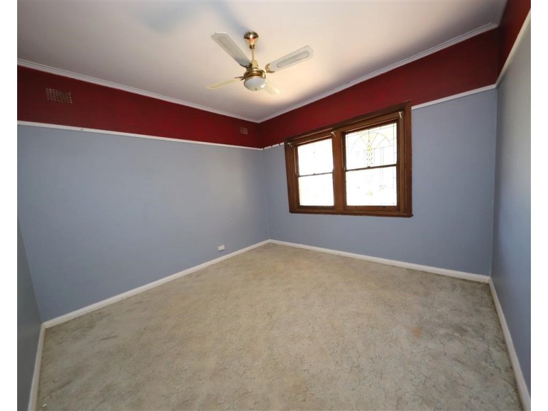 99 Fitzroy Street, Tumut NSW 2720