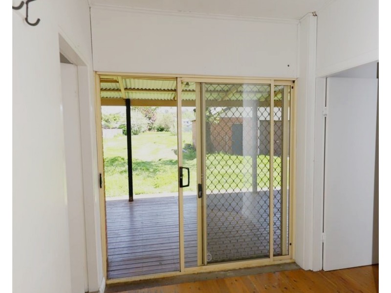 99 Fitzroy Street, Tumut NSW 2720