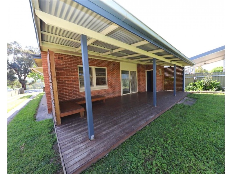 99 Fitzroy Street, Tumut NSW 2720