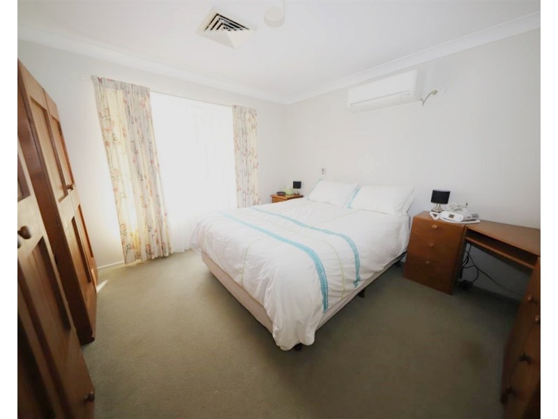 62 Lockhart Street, Adelong NSW 2729