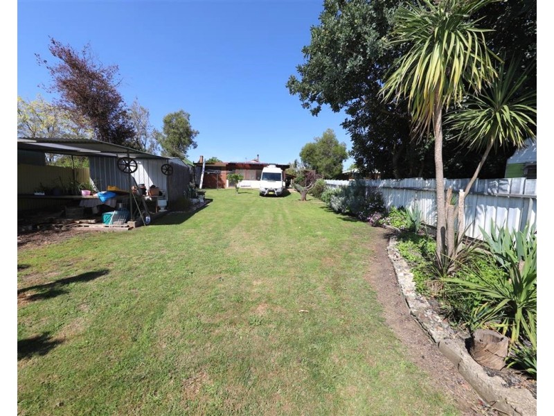 62 Lockhart Street, Adelong NSW 2729