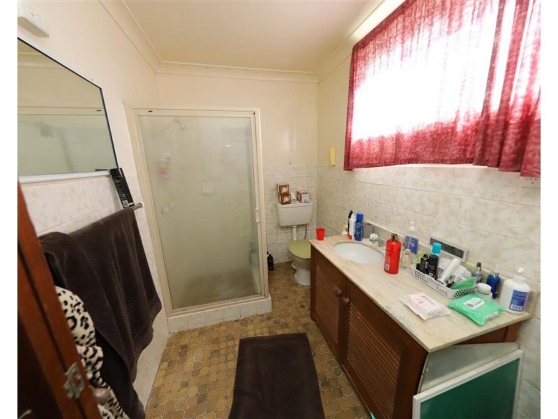 93 Lynch Street, Adelong NSW 2729