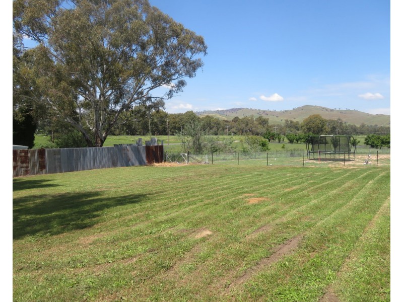 2 Moon Street, Gundagai NSW 2722