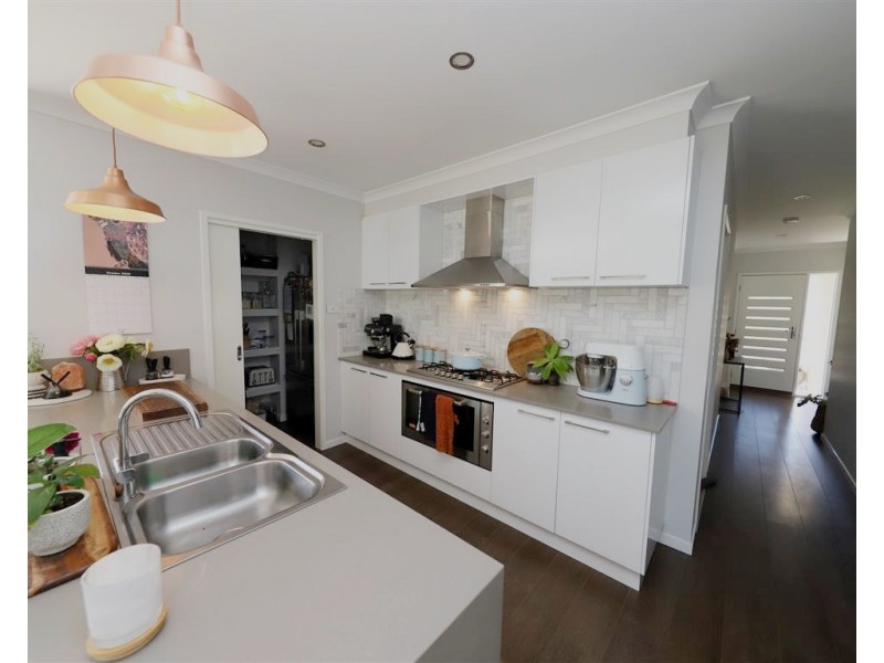 37 Bundara Cres, Tumut NSW 2720