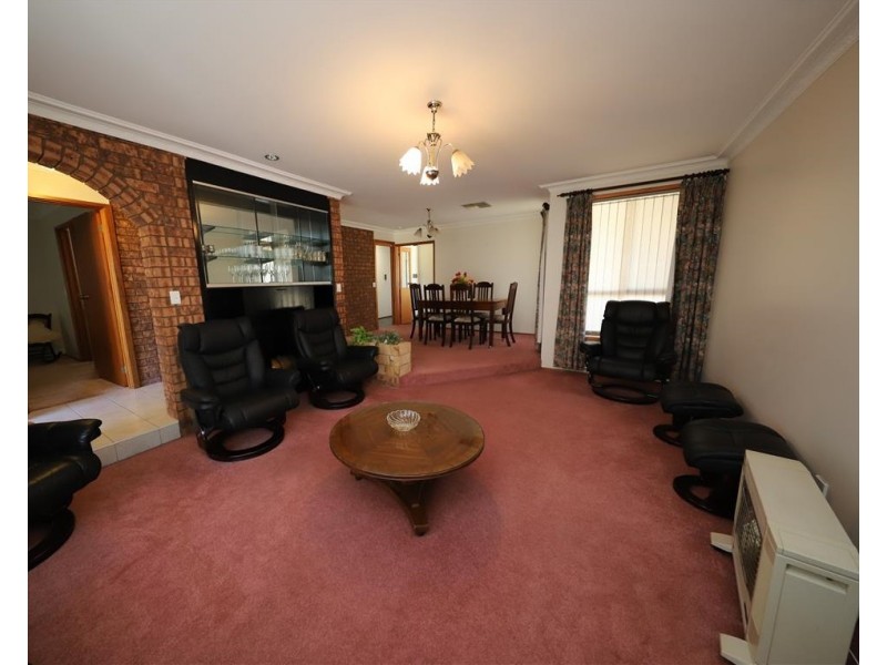 3 Hume Place, Tumut NSW 2720
