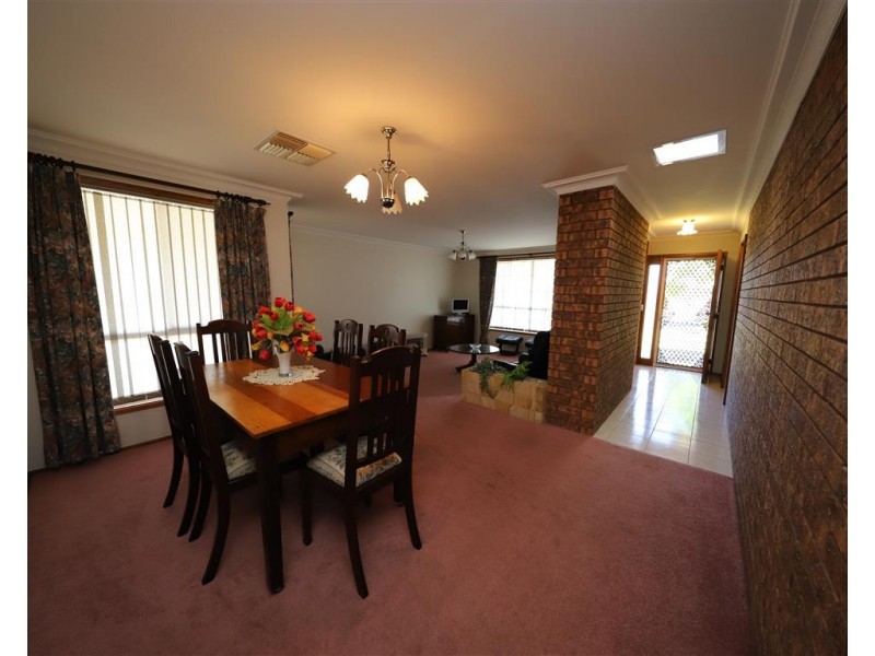 3 Hume Place, Tumut NSW 2720