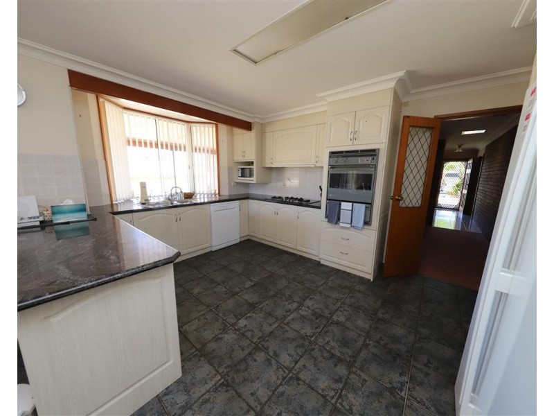 3 Hume Place, Tumut NSW 2720