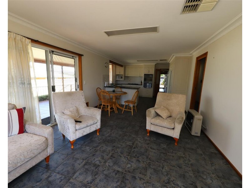 3 Hume Place, Tumut NSW 2720