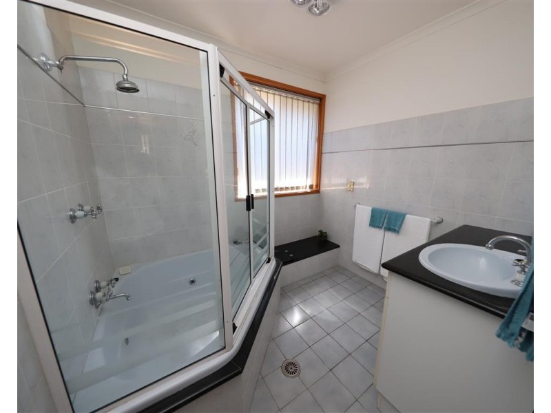 3 Hume Place, Tumut NSW 2720