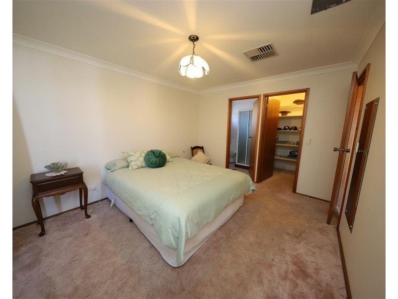 3 Hume Place, Tumut NSW 2720