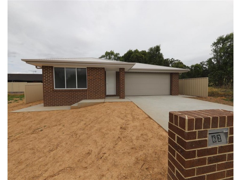 62 Quandong Avenue, Tumut NSW 2720