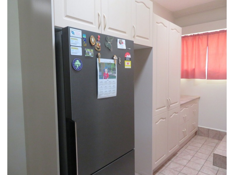 12 Mount Street, Gundagai NSW 2722