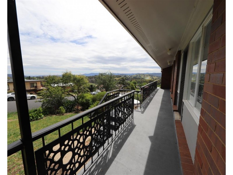 9 Mountain Avenue, Batlow NSW 2730