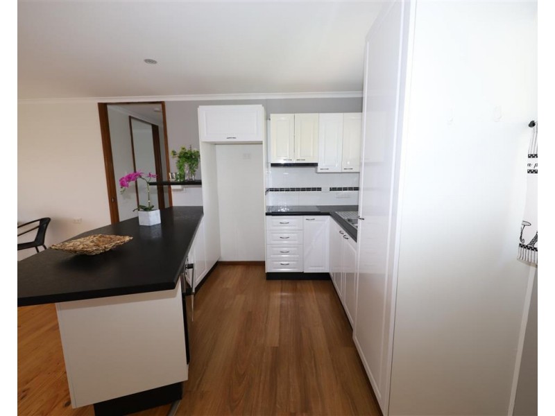 9 Mountain Avenue, Batlow NSW 2730