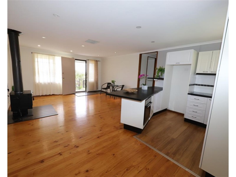 9 Mountain Avenue, Batlow NSW 2730