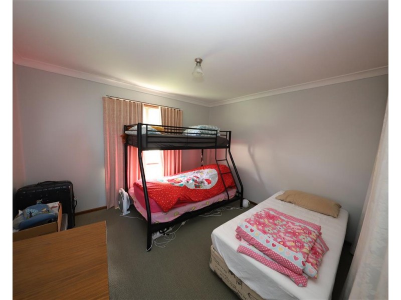 23 Corra Lyn Avenue, Batlow NSW 2730