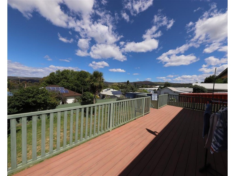 23 Corra Lyn Avenue, Batlow NSW 2730