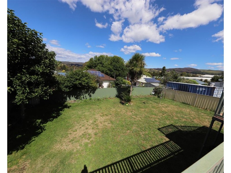 23 Corra Lyn Avenue, Batlow NSW 2730