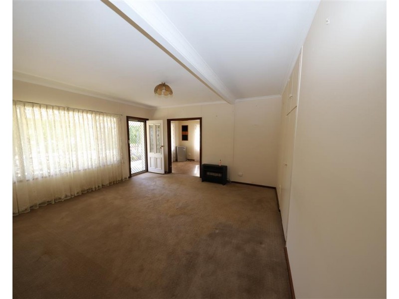 89 Lockhart street, Adelong NSW 2729