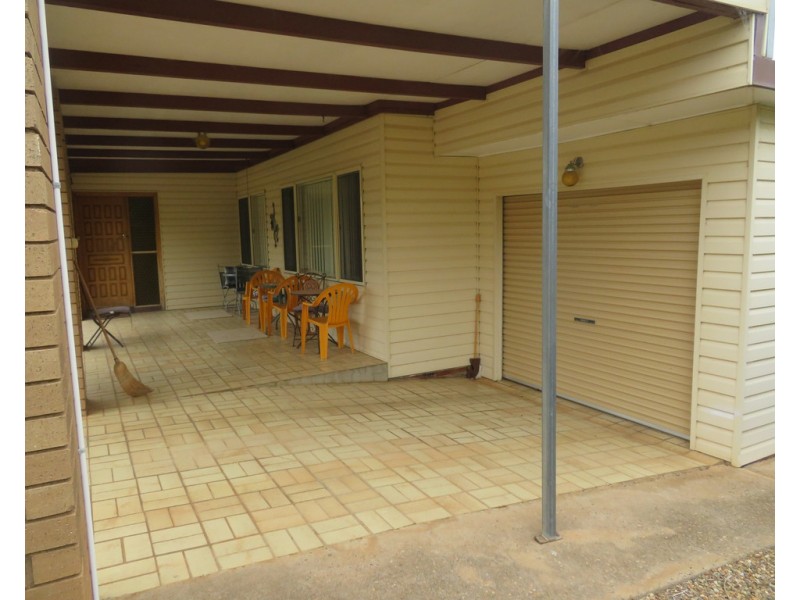 22 Tor Street, Gundagai NSW 2722