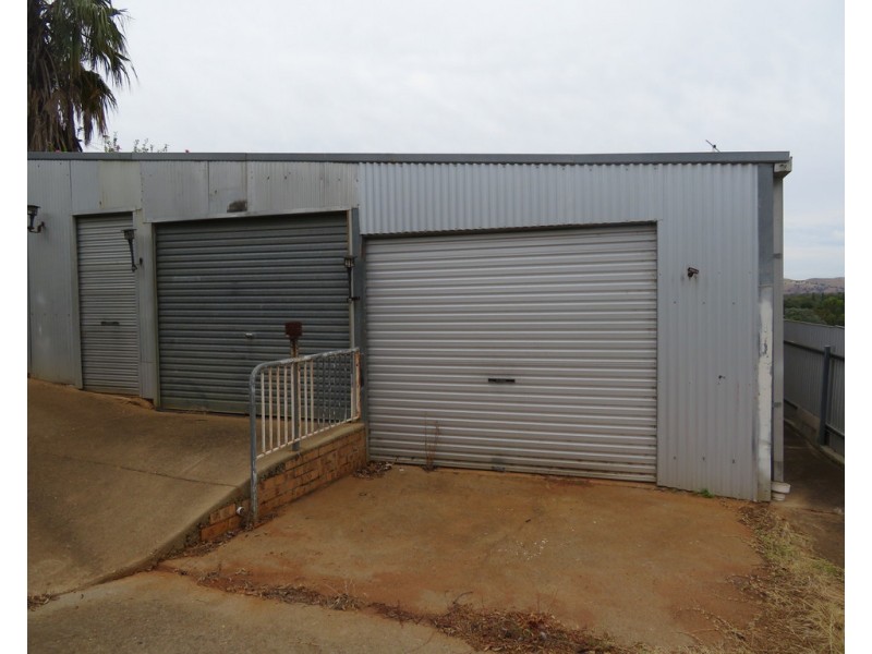22 Tor Street, Gundagai NSW 2722