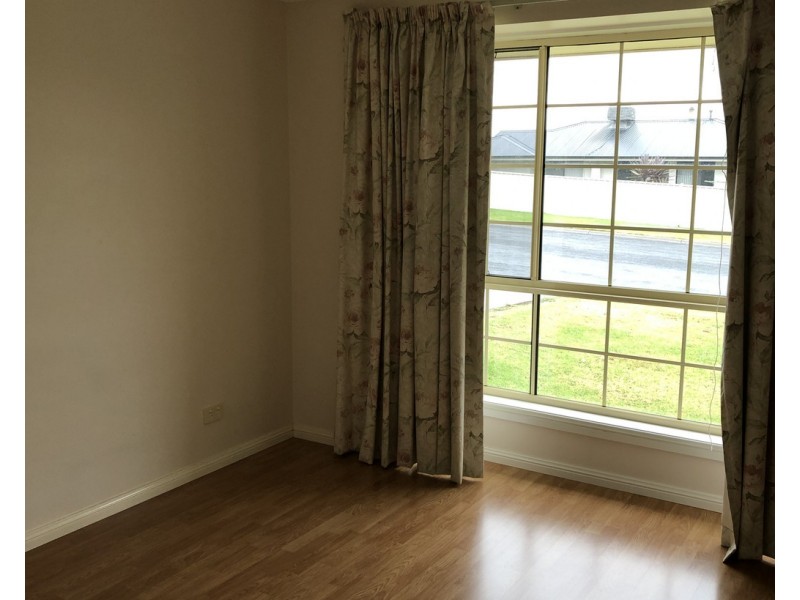 19 Harris Street, Tumut NSW 2720