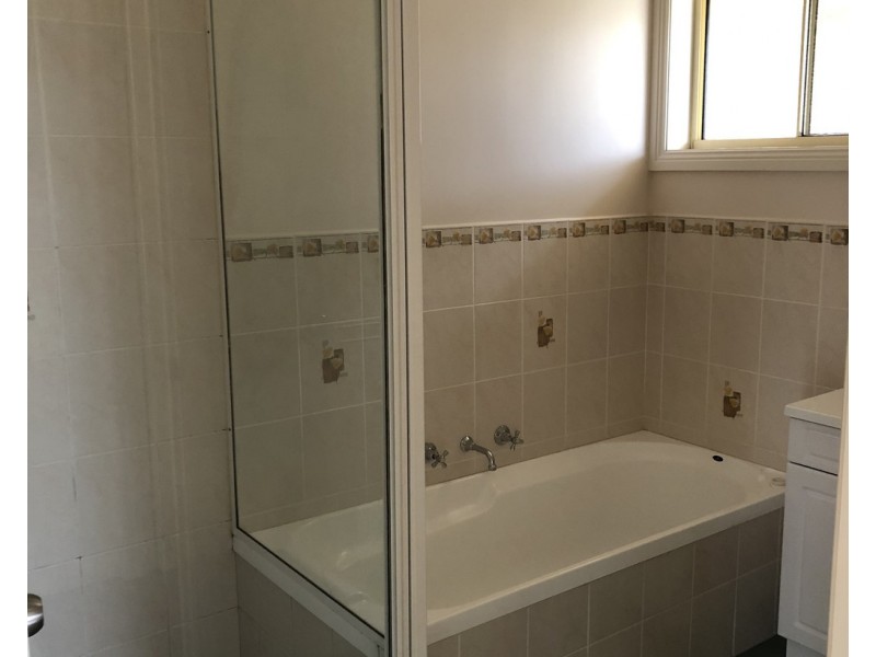 19 Harris Street, Tumut NSW 2720