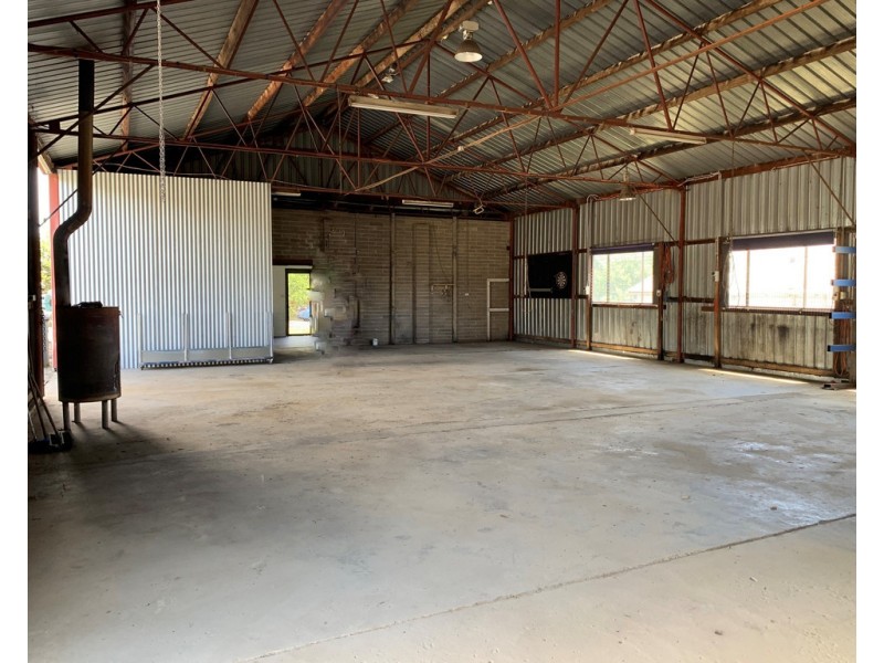 21 Vyner Street, Tumut NSW 2720