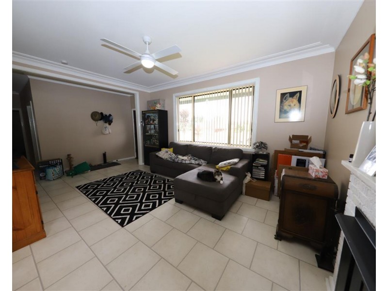 191 Simpson Street, Tumut NSW 2720