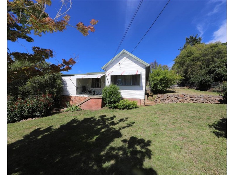 38 Bartlett Street, Batlow NSW 2730