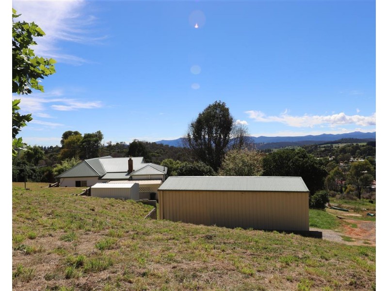 38 Bartlett Street, Batlow NSW 2730