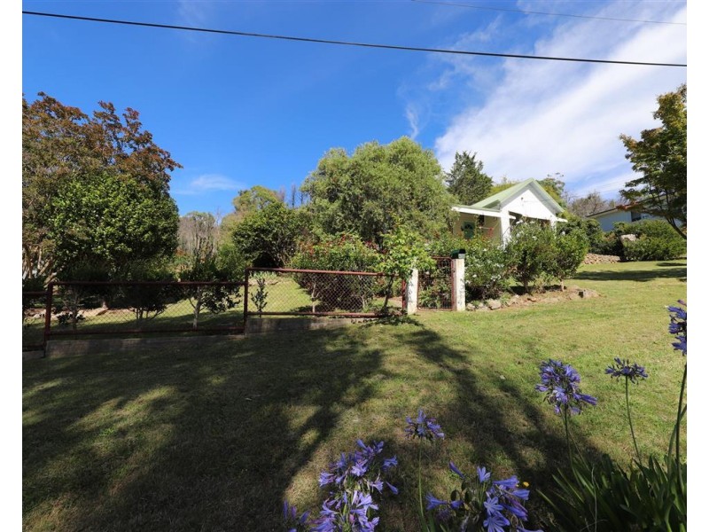 38 Bartlett Street, Batlow NSW 2730