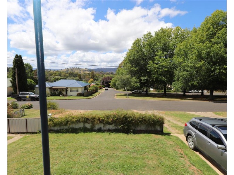 28 Coorabel Avenue, Batlow NSW 2730