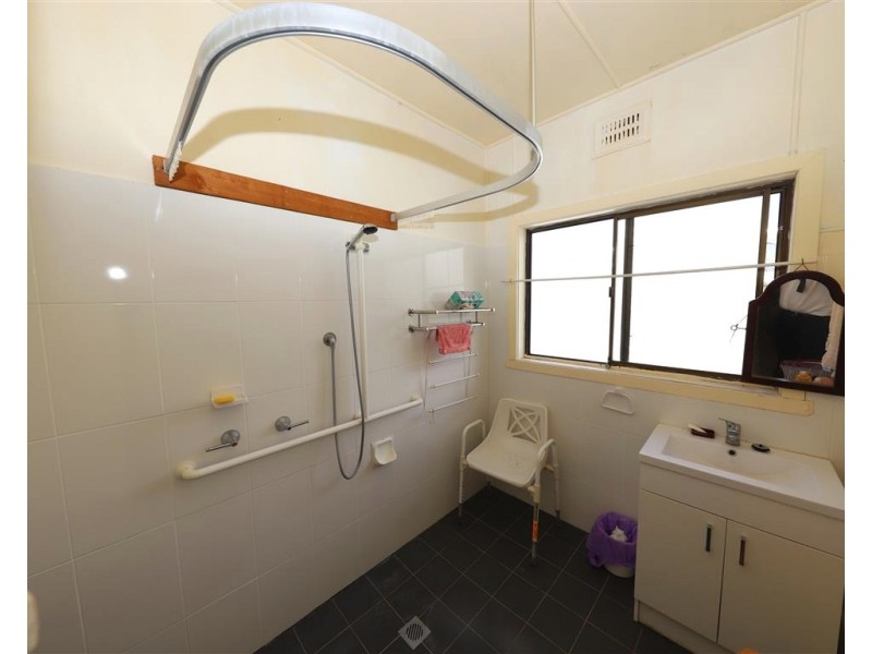 28 Coorabel Avenue, Batlow NSW 2730