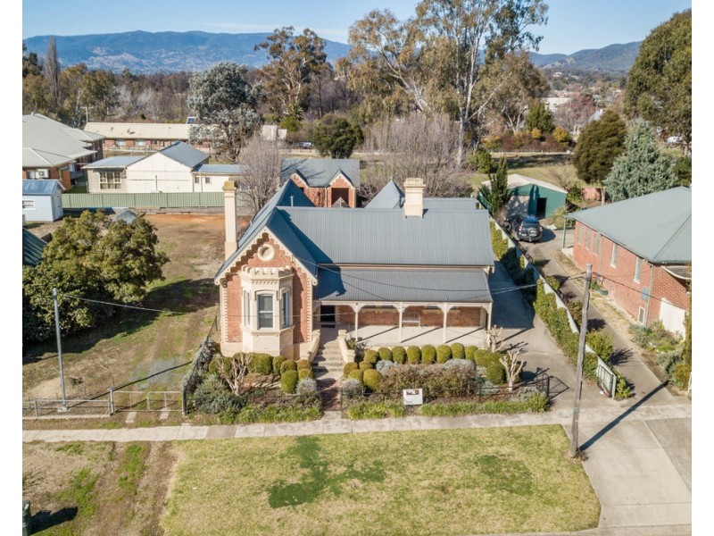 12 Wynyard Street “The Monarch”, Tumut NSW 2720