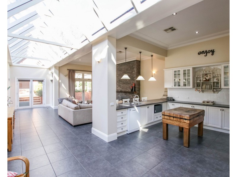 12 Wynyard Street “The Monarch”, Tumut NSW 2720