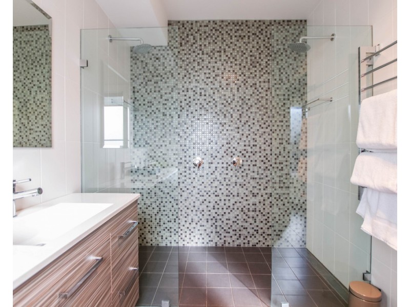 12 Wynyard Street “The Monarch”, Tumut NSW 2720