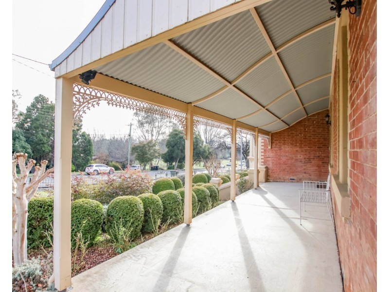 12 Wynyard Street “The Monarch”, Tumut NSW 2720