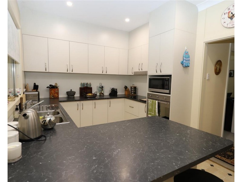 1 Banksia Avenue, Batlow NSW 2730