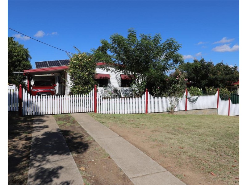 15 Tumut Street, Adelong NSW 2729