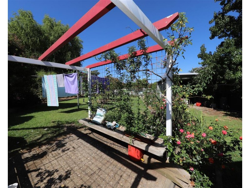 15 Tumut Street, Adelong NSW 2729