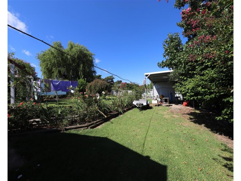 15 Tumut Street, Adelong NSW 2729