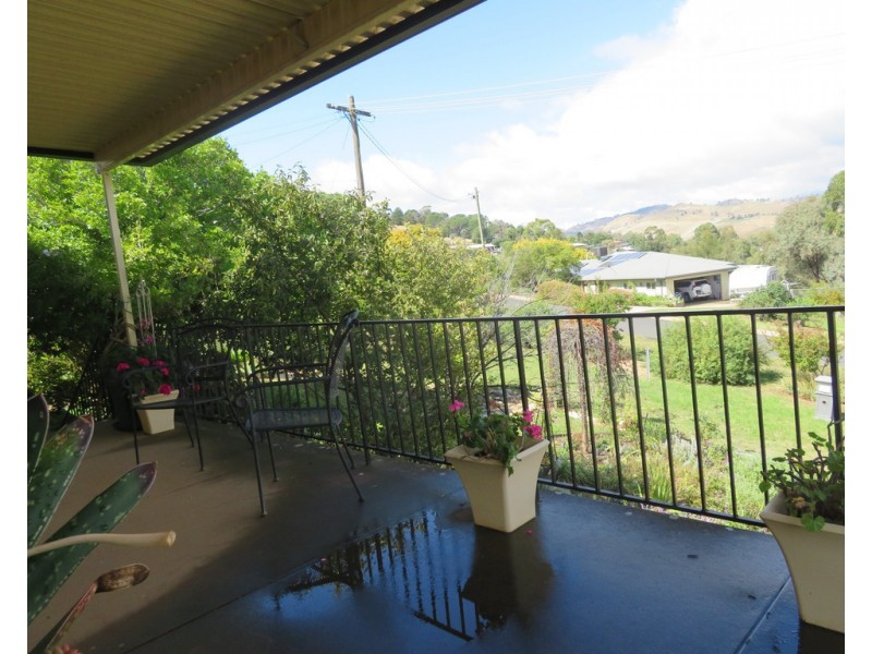 4 Judy Street, Gundagai NSW 2722
