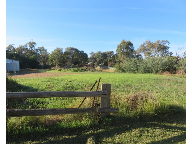 10 Sydney Street, Gundagai NSW 2722