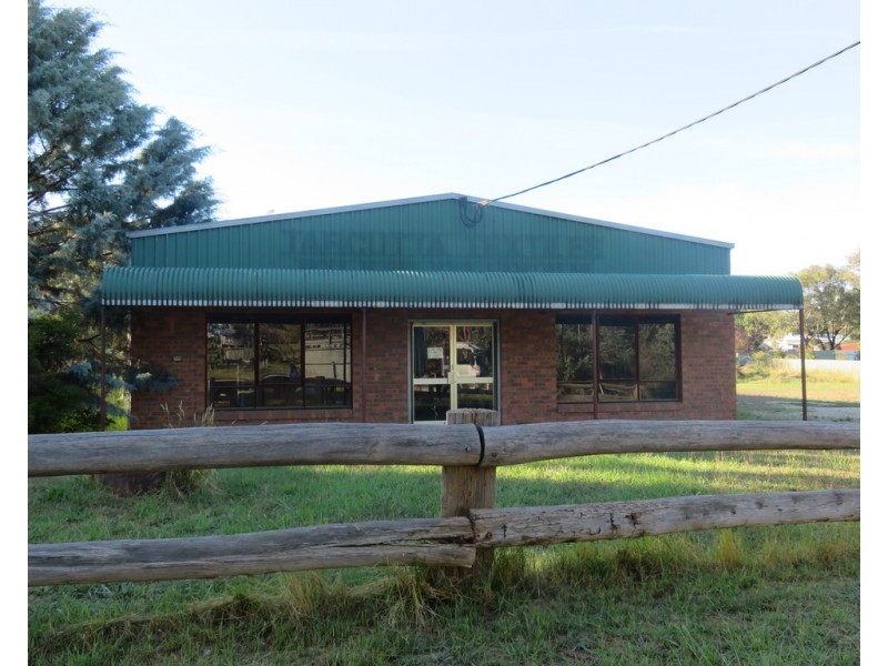 10 Sydney Street, Gundagai NSW 2722