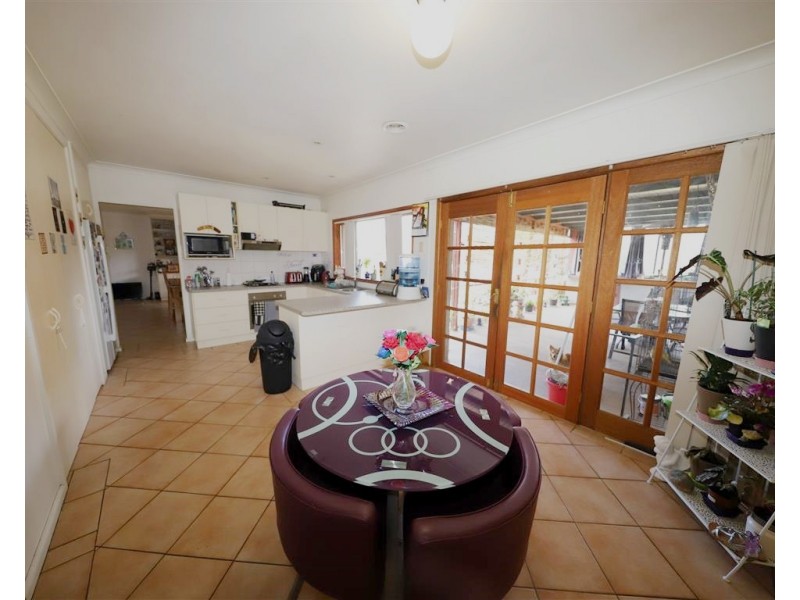 8 Shelley Street, Tumut NSW 2720